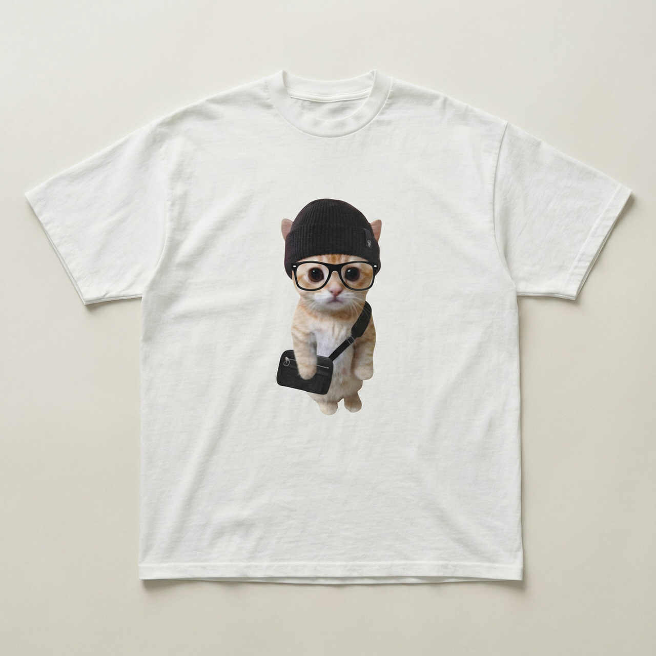 Beanie Cat heavyweight tee