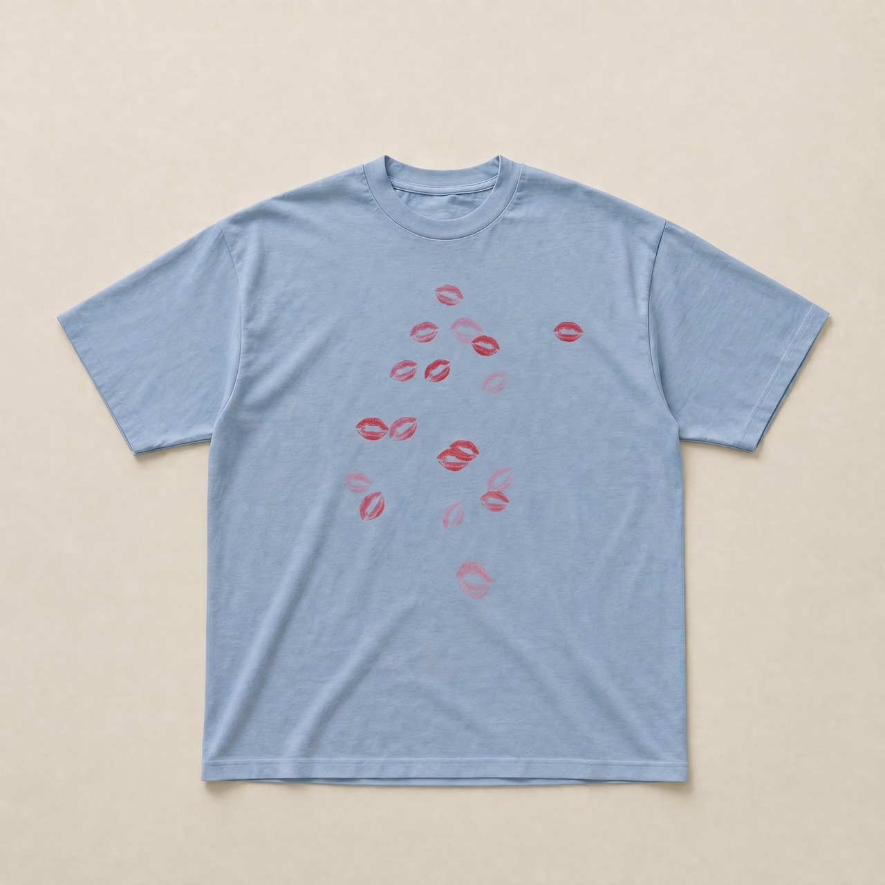 Pink lip print tee