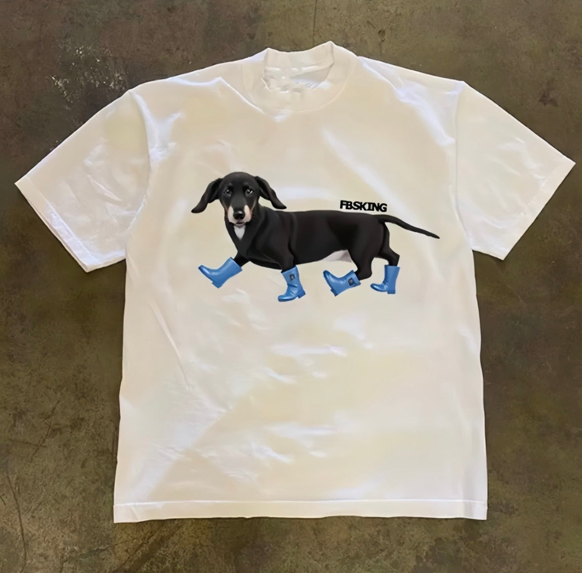 Daschund boots heavyweight tee