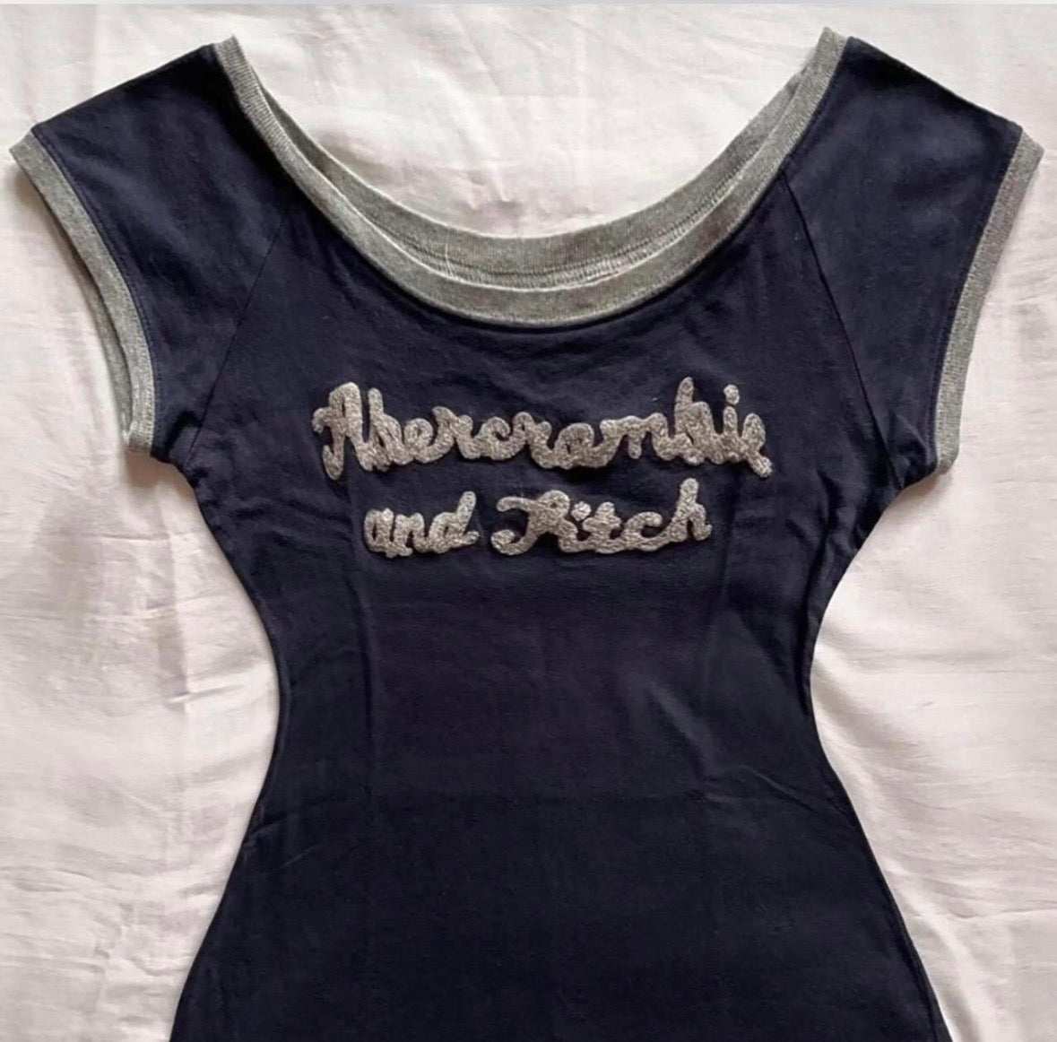 Navy sleeveless fitch top