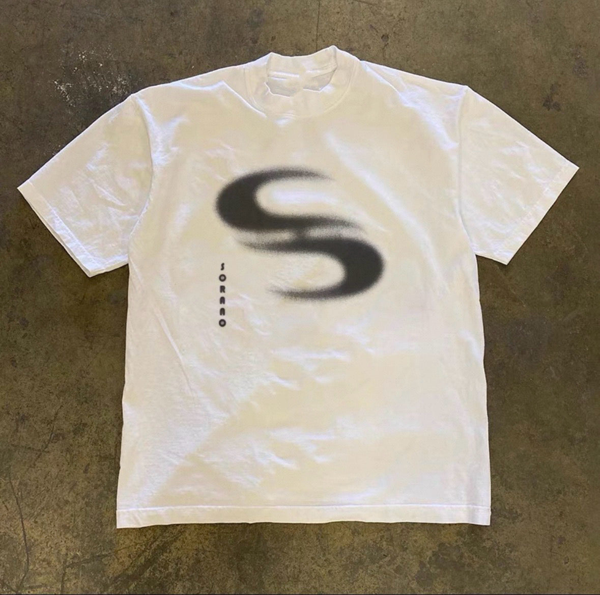 White S wave standard tee