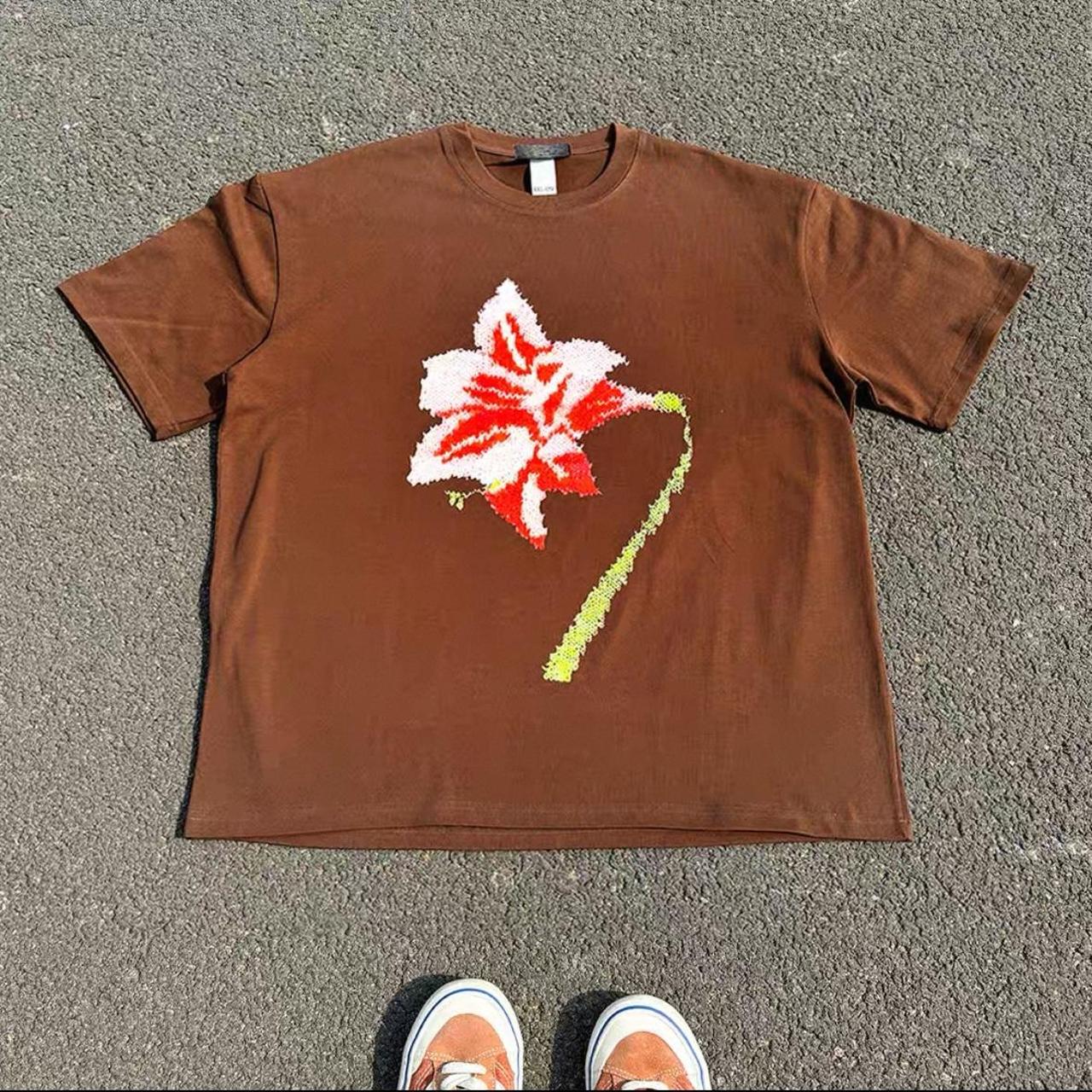 Brown hibiscus tee