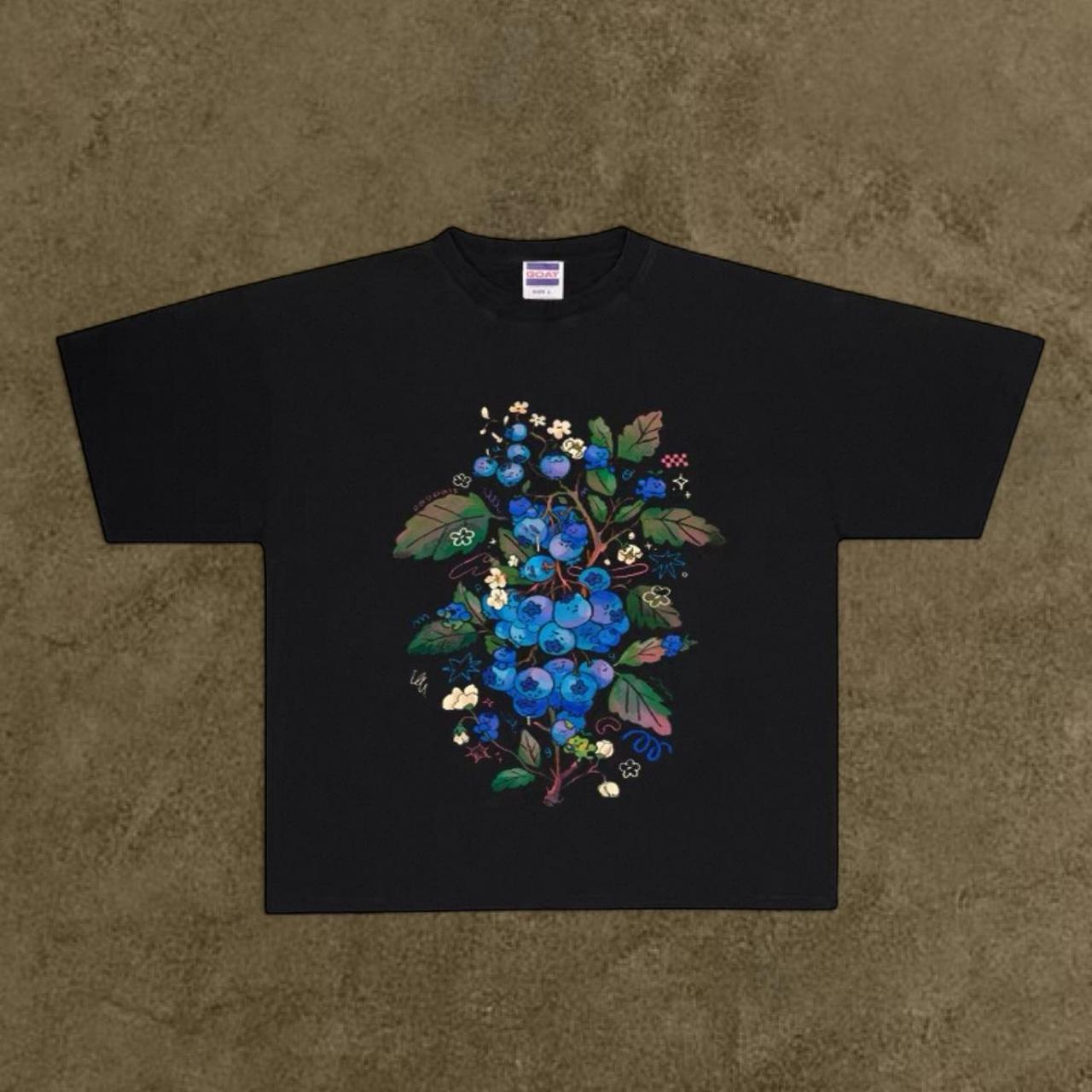 Black Blueberry tree heavyweight tee