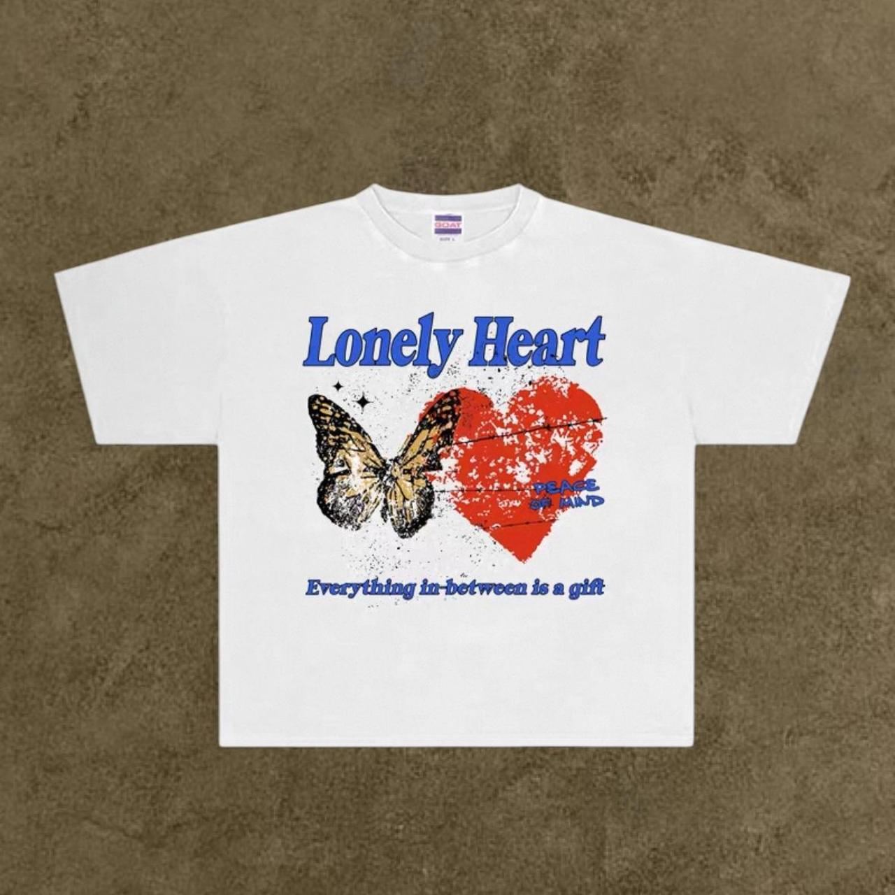 White lonely heart standard tee