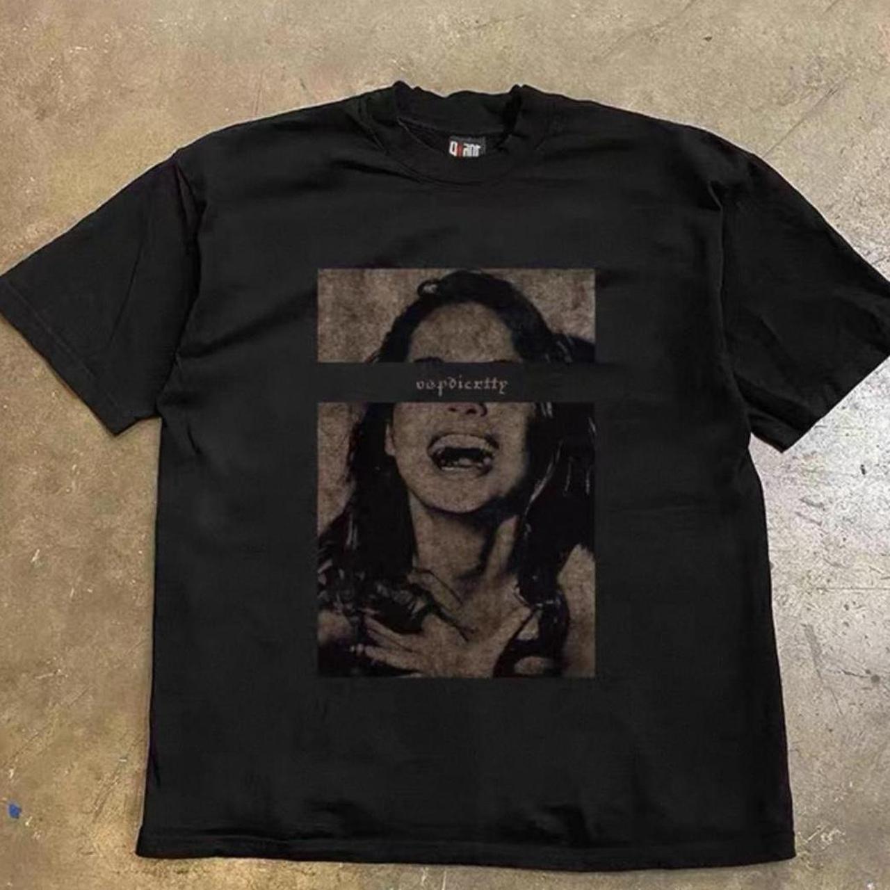 Black screaming graphic tee
