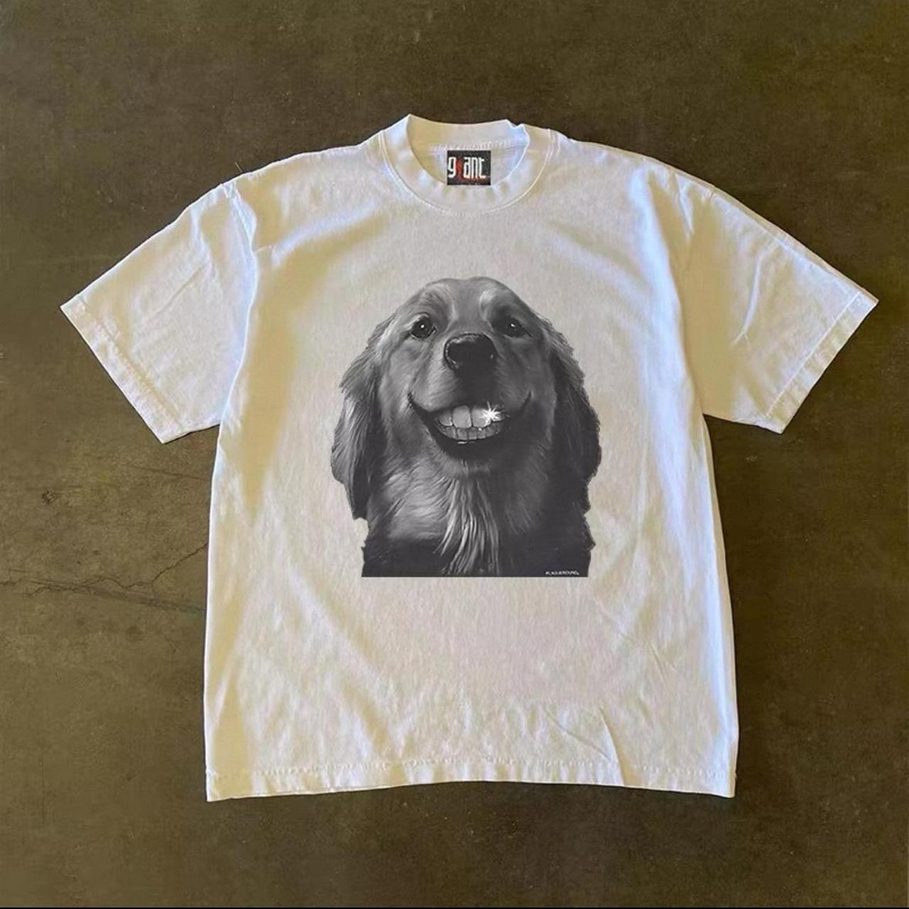 Smiling dog heavyweight tee