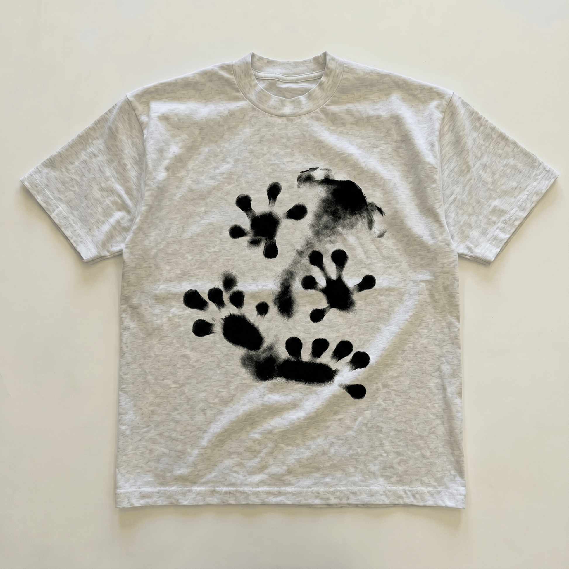 Grey Gecko tee
