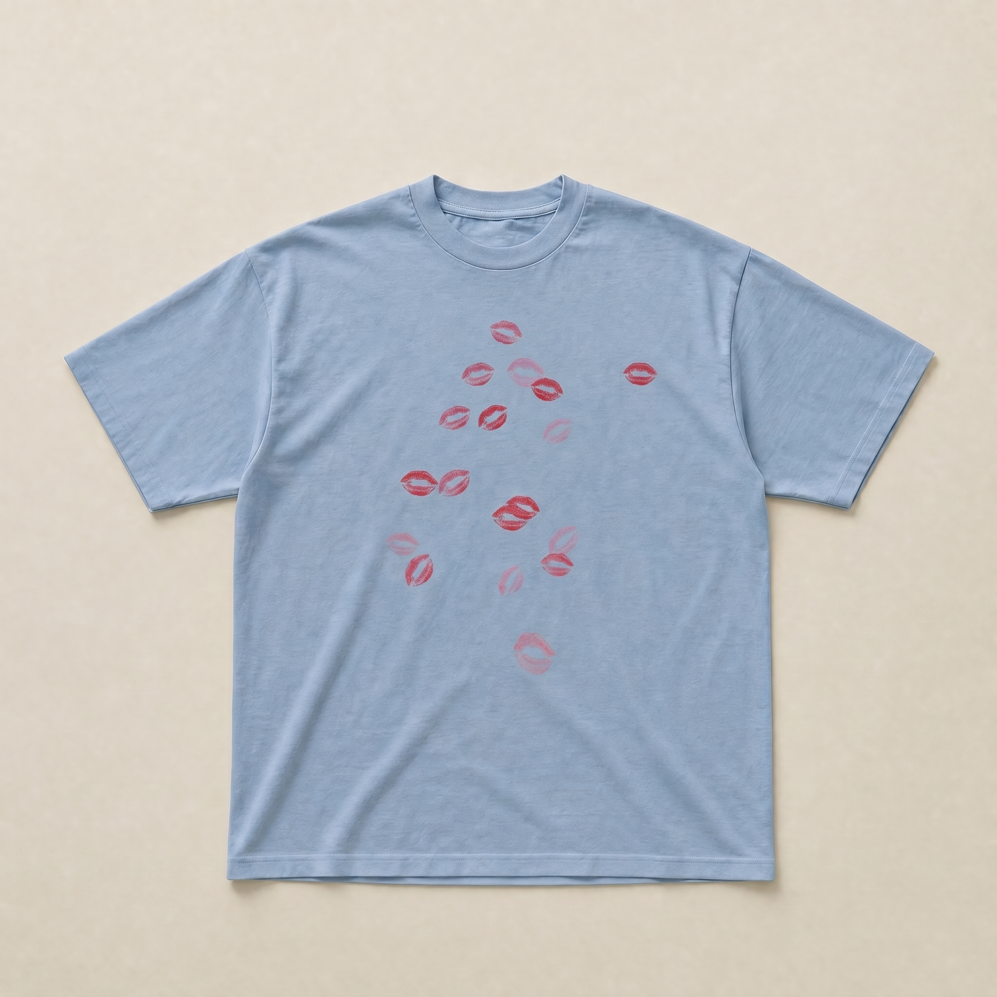 Baby blue Pink lip print