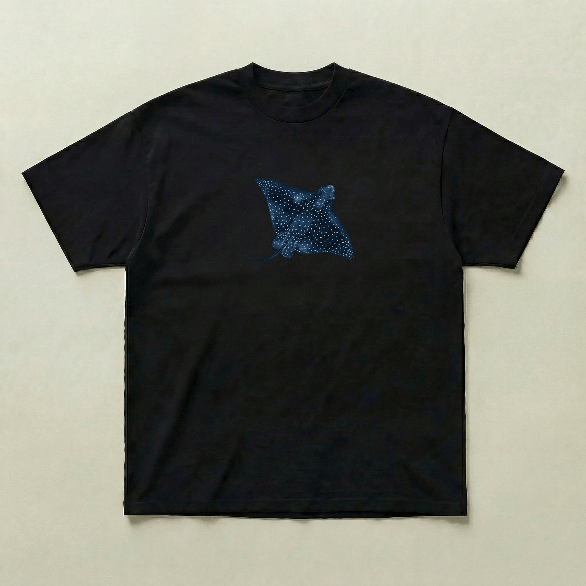 Manta tee