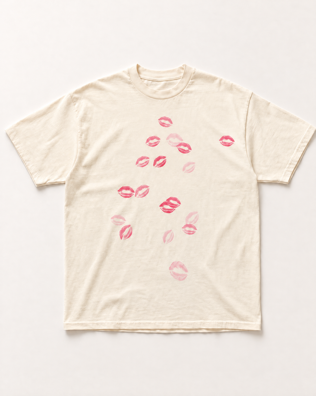 Cream Pink lip print heavyweight tee