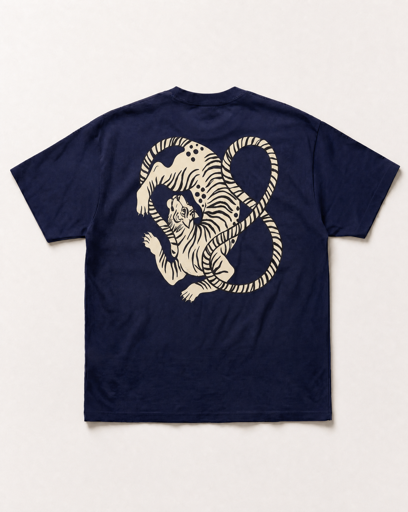 Tiger tail heavyweight tee